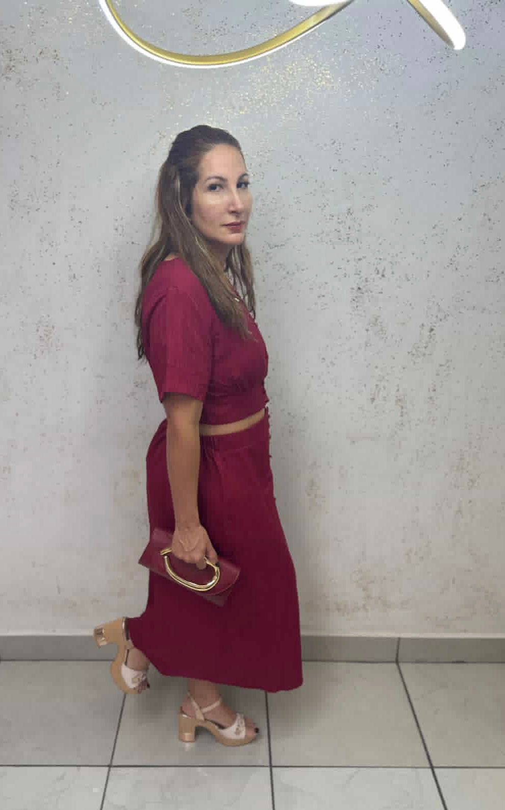 Burgundy Elegance: Classic and Sophisticated Ensemble