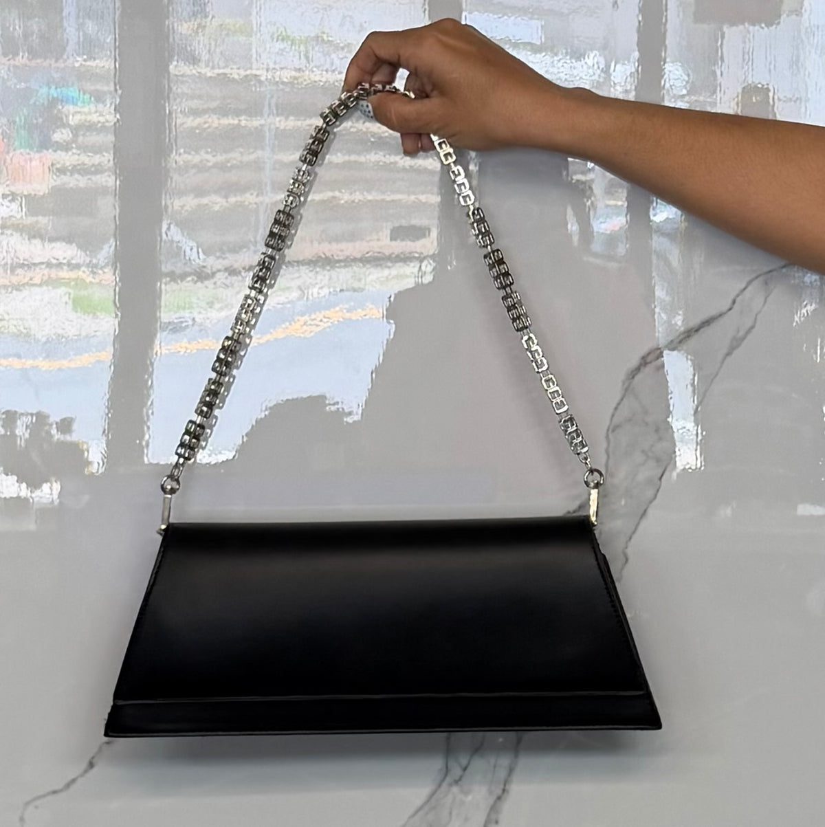 VEGAN LEATHER STONE CHAIN HANDLE SHOULDER BAG