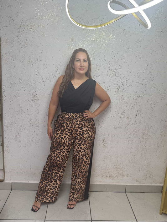 Pants leopard print design
