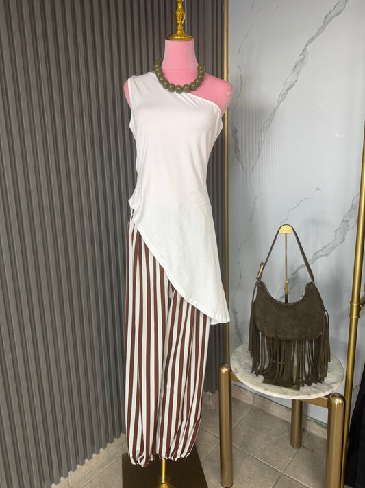 White Asymmetrical Chic Top/Top/Azure Boutique